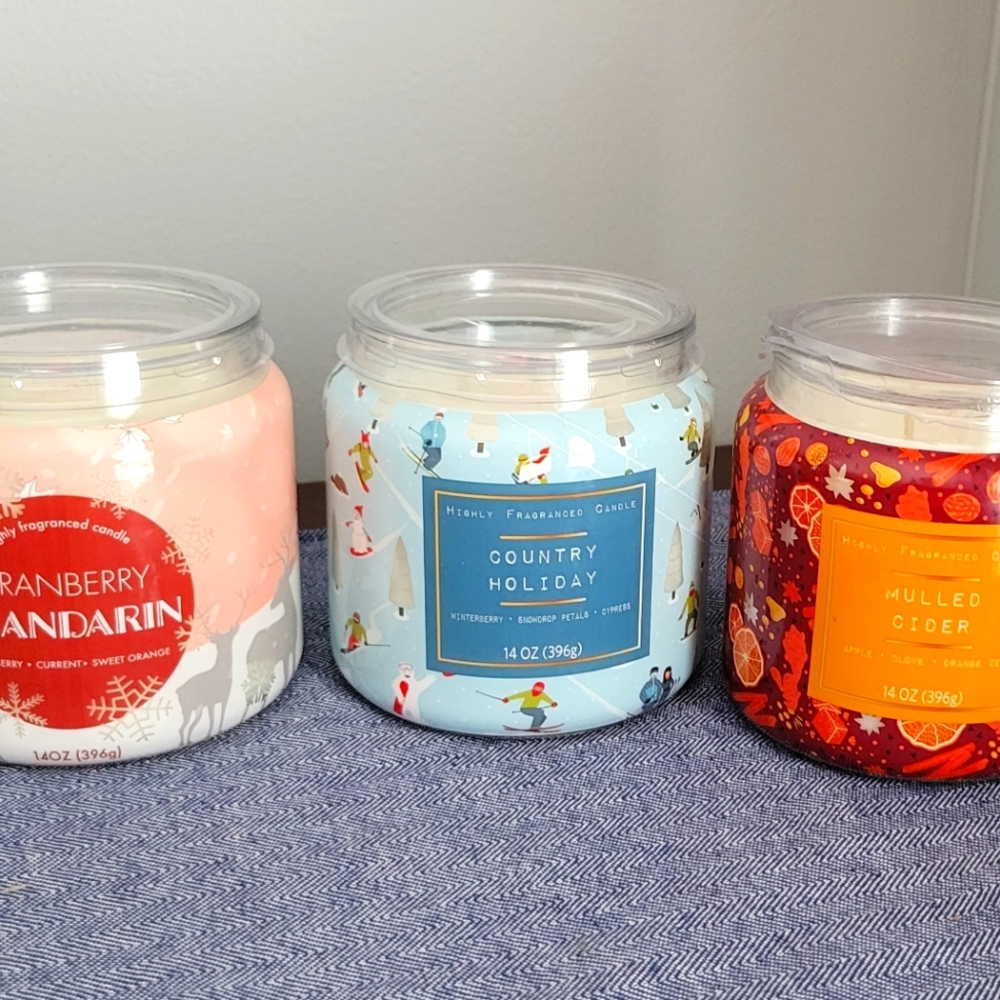 Holiday scented candles